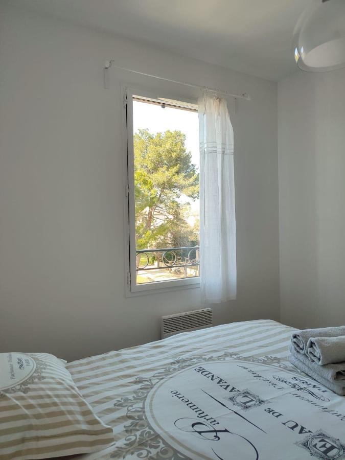 Uzes Centre La Terrasse Des Capucines Avec Garage Privee Apartman Kültér fotó
